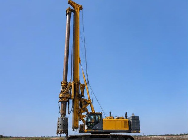 Foreuse Rotative sur Chenilles — photo 2