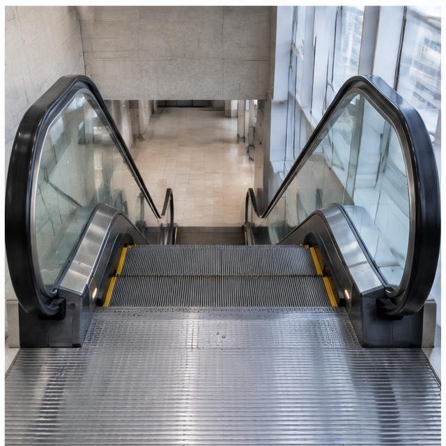 Escalators — photo 19